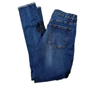 Blue Desire Embroidered Distressed Skinny Jeans 6 (2635)